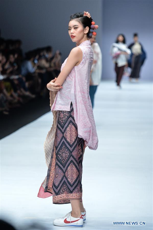 INDONESIA-JAKARTA-FASHION WEEK-OBIN