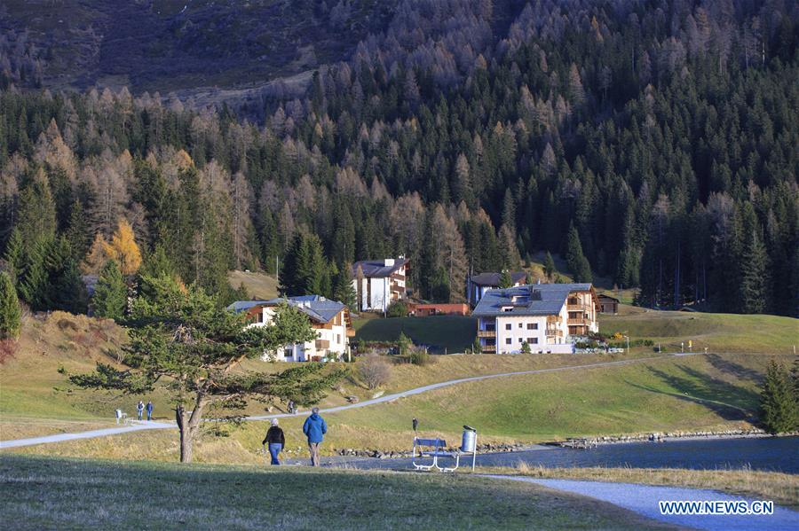 SWITZERLAND-DAVOS-AUTUMN-SCENERY