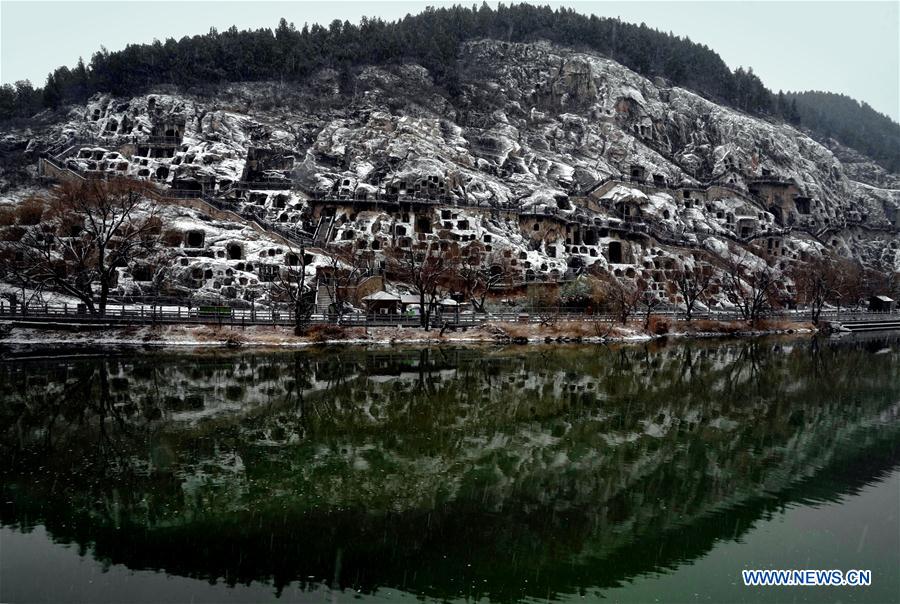 CHINA-HENAN-LONGMEN GROTTOES-SCENERY (CN)