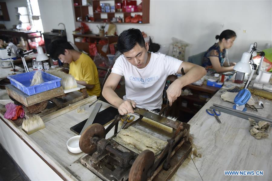 CHINA-JIANGXI-WRITING BRUSH-BUSINESS (CN)