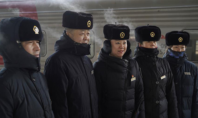 Train conductors work in freezing cold weather in N China's Manzhouli