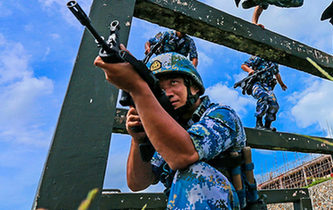 海軍陸戰(zhàn)隊(duì)特種障礙訓(xùn)練，敢來(lái)嗎？